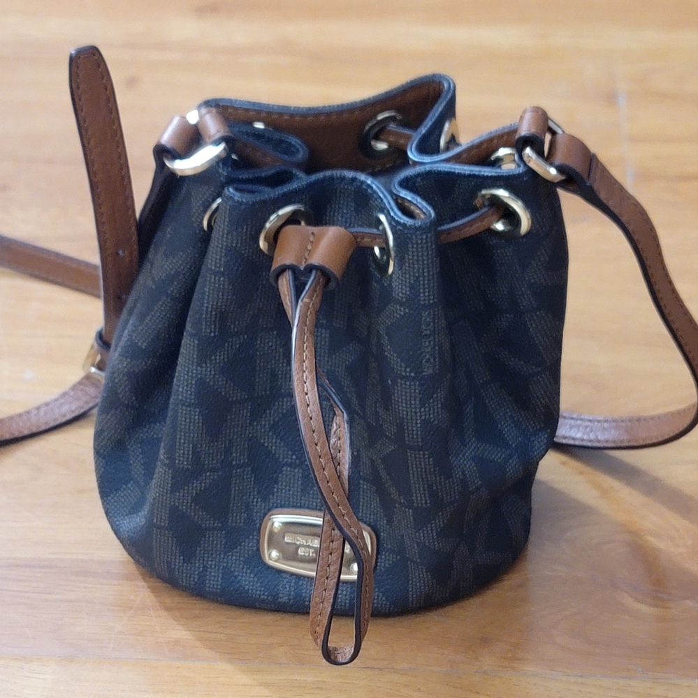 Mini Michael Kors Brown Bucket Bag